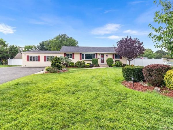 71 Hunter Lane, Centereach, NY 11720