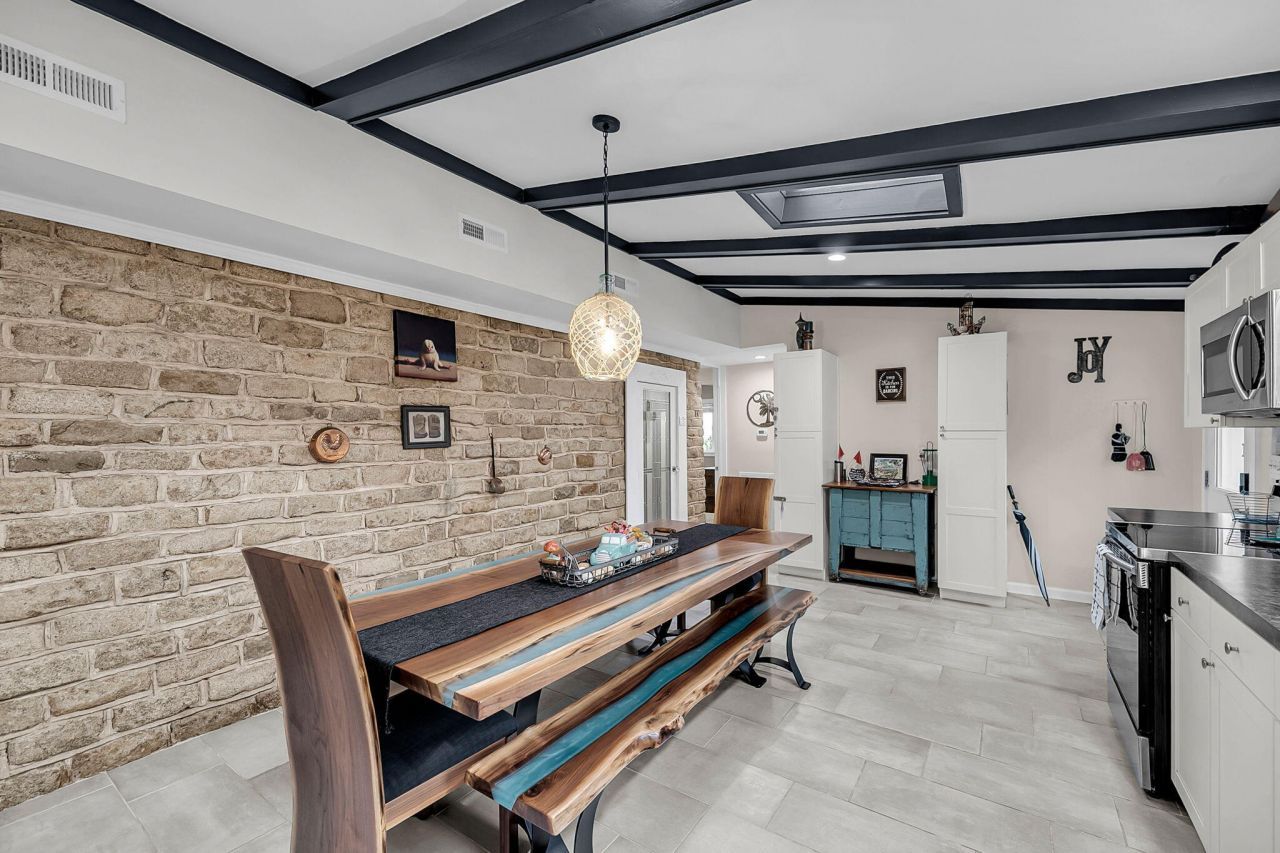 7262 Toogoodoo Road Photo 13