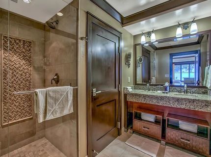 13051 Ritz-carlton Highlands Dr, Truckee, CA 96161 Photo