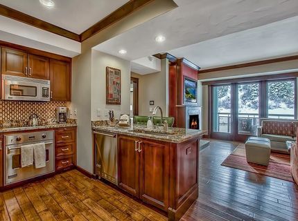 13051 Ritz-carlton Highlands Dr, Truckee, CA 96161 Photo