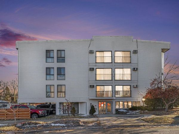 925 30th Avenue S, Unit 204, Minneapolis, MN 55406