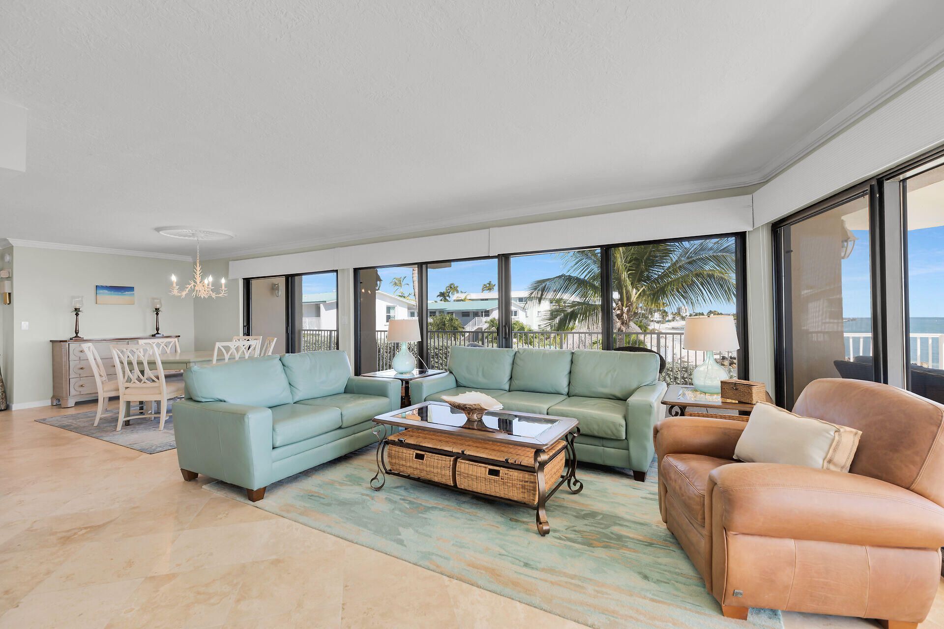 1133 W Ocean Drive, Unit 17, Key Colony Beach, FL 33050 Photo