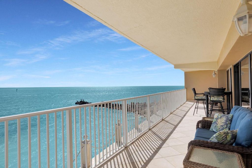 1133 W Ocean Drive, Unit 17, Key Colony Beach, FL 33050 Photo