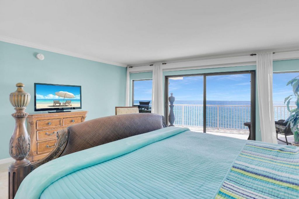 1133 W Ocean Drive, Unit 17, Key Colony Beach, FL 33050 Photo