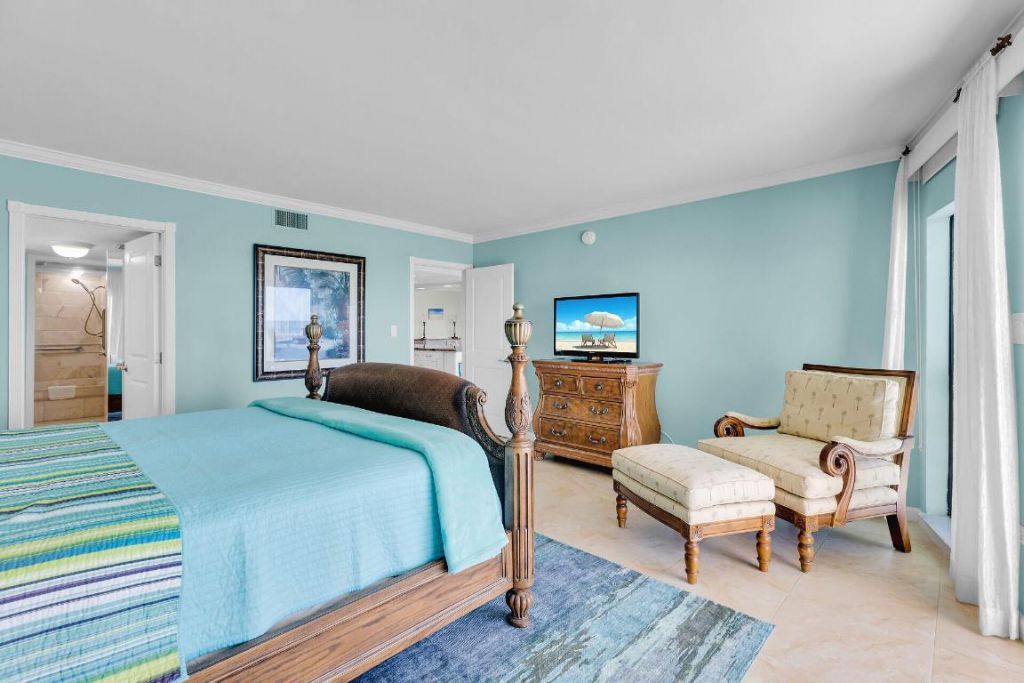 1133 W Ocean Dr Drive, Unit 17, Key Colony Beach, FL 33051 Photo