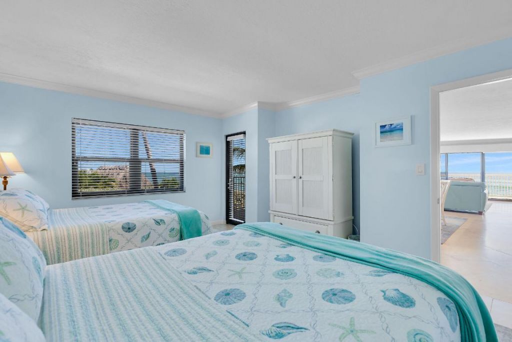 1133 W Ocean Dr Drive, Unit 17, Key Colony Beach, FL 33051 Photo