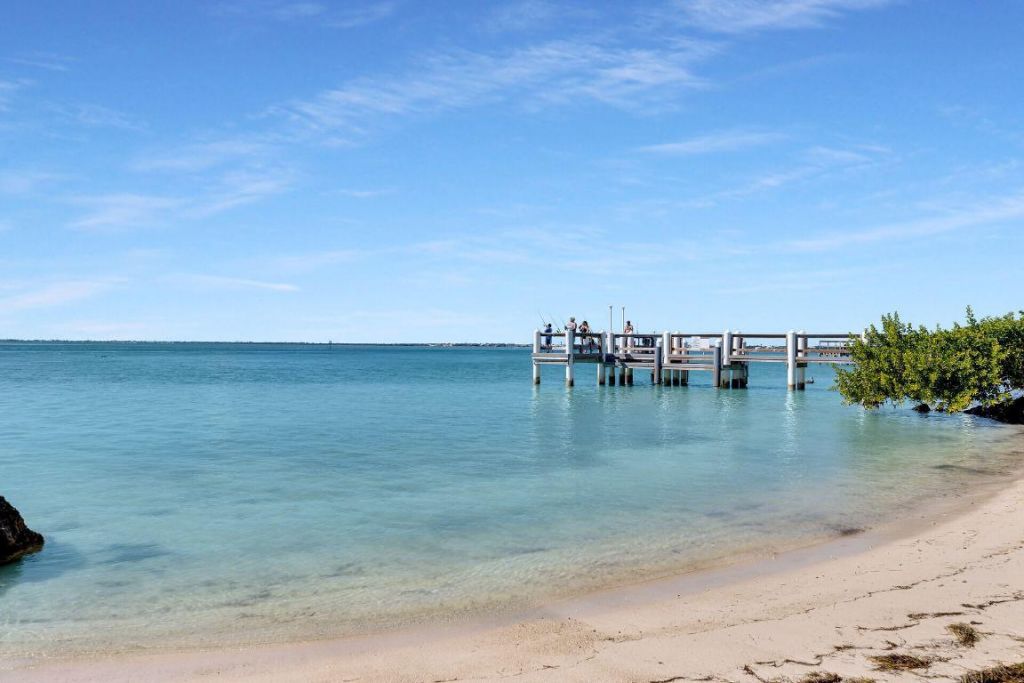 1133 W Ocean Drive, Unit 17, Key Colony Beach, FL 33050 Photo