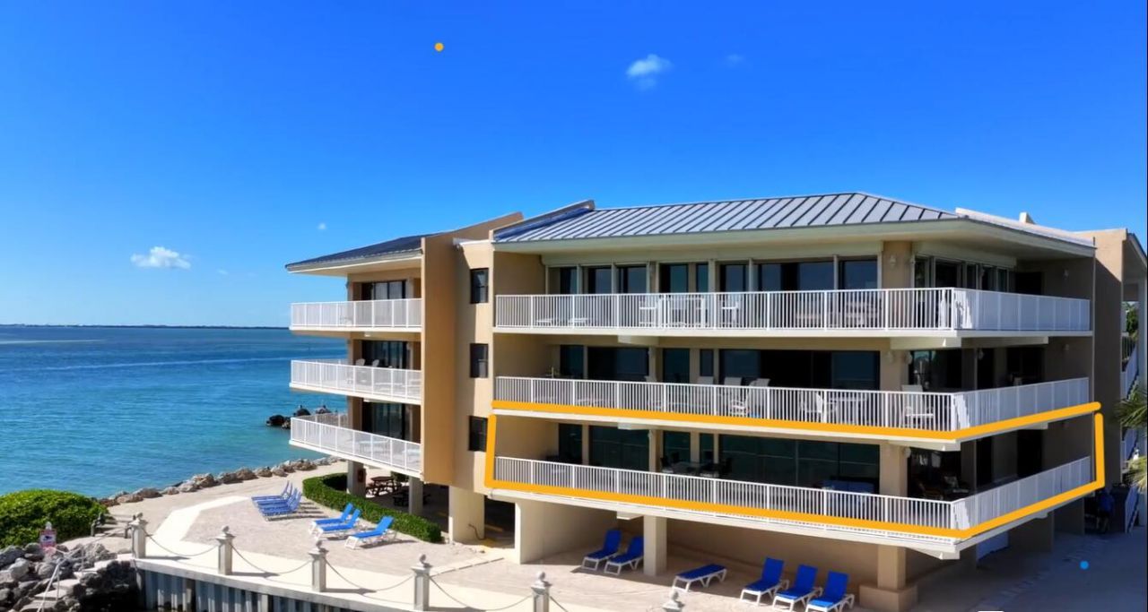 1133 W Ocean Drive, Unit 17, Key Colony Beach, FL 33050 Photo