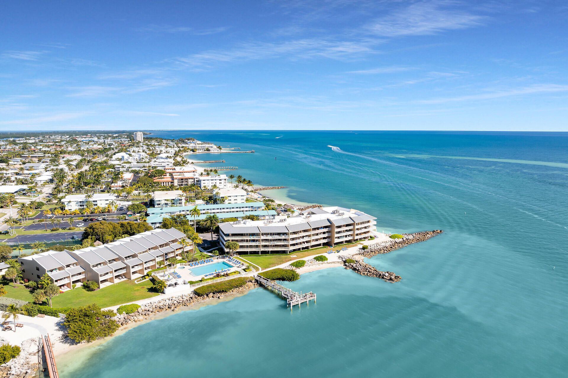 1133 W Ocean Drive, Unit 17, Key Colony Beach, FL 33050 Photo