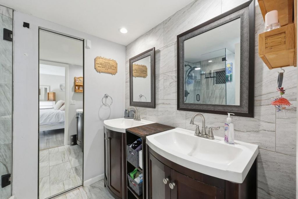 5804 SE Windsong Lane, Unit 220, Stuart, FL 34997 Photo