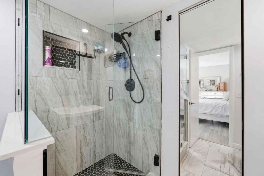 5804 SE Windsong Lane, Unit 220, Stuart, FL 34997 Photo