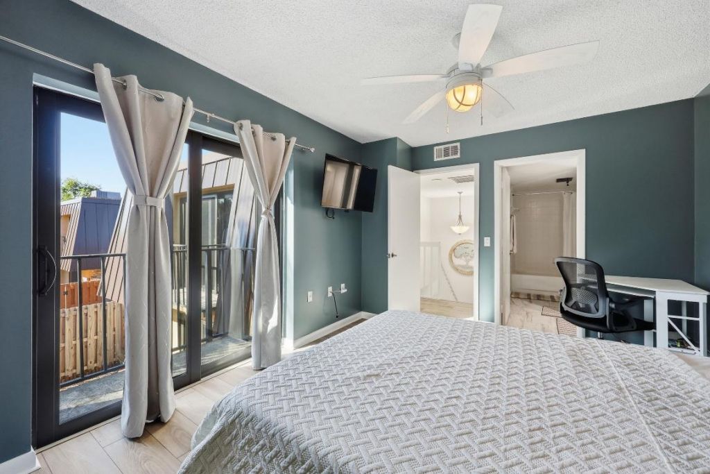 5804 SE Windsong Lane, Unit 220, Stuart, FL 34997 Photo