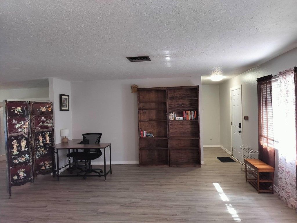 77 Cardinal Drive, North Fort Myers, FL 33917 Photo