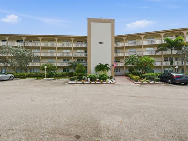 3003 Portofino Isle, Unit B2, Coconut Creek, FL 33066