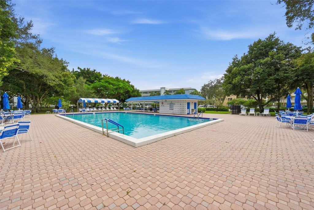 3003 Portofino Isle, Unit B2, Coconut Creek, FL 33066 Photo