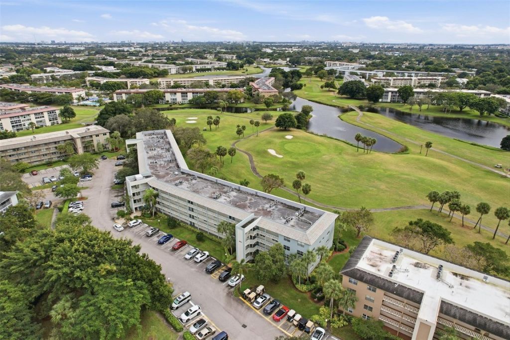 3003 Portofino Isle, Unit B2, Coconut Creek, FL 33066 Photo