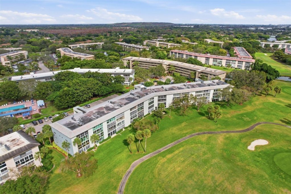 3003 Portofino Isle, Unit B2, Coconut Creek, FL 33066 Photo