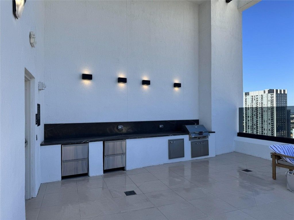 Please Call For Address, Miami, FL 33128 Photo