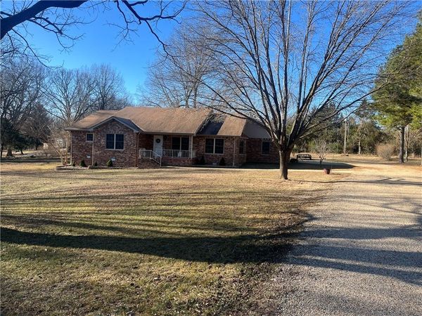 450 Crest Loop , Gassville, AR 72635