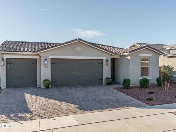 17851 W RED FOX Road, Surprise, AZ 85387
