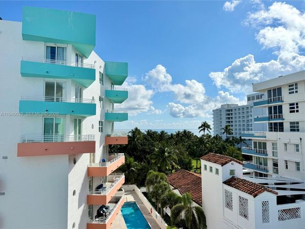 225 Collins Ave, Unit 6J, Miami Beach, FL 33139