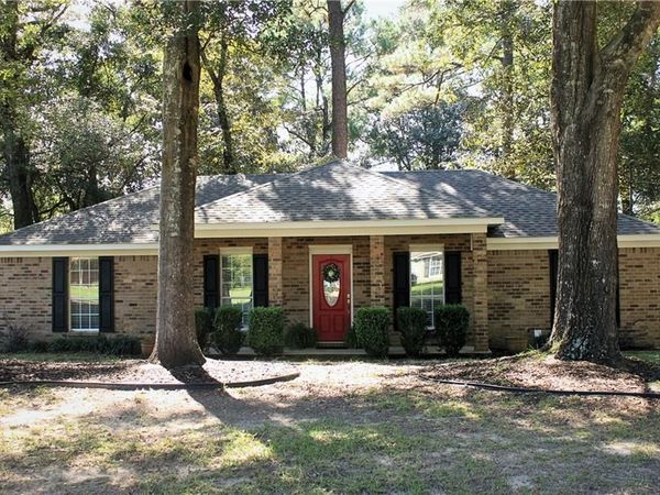 1815 Ranch House Drive, Semmes, AL 36575