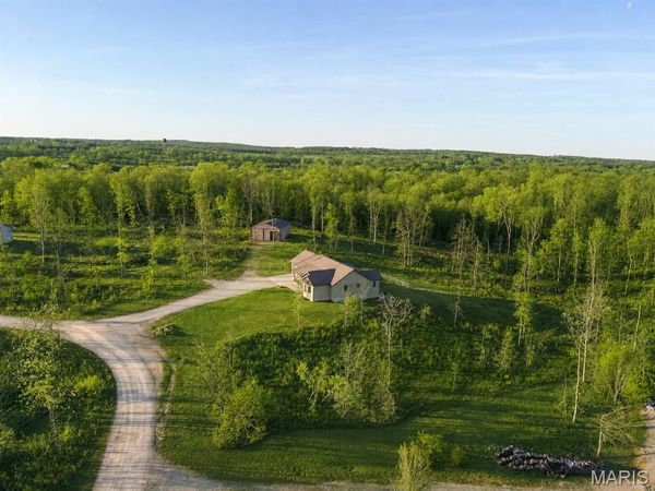 1278 Fox Circle, Mountain View, MO 65548