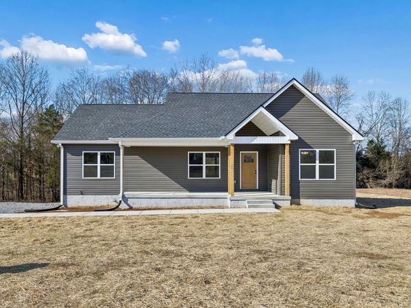 306 Leigh Anna Circle, Lafayette, TN 37083