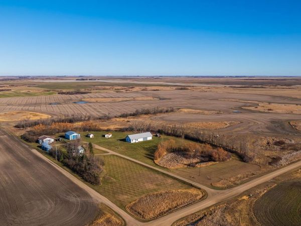 9410 53 Avenue, Rolla, ND 58367