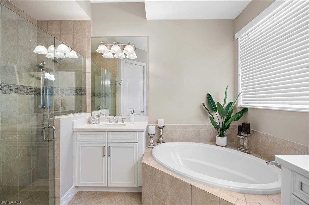 6550 Roma Way, Naples, FL 34113 Photo