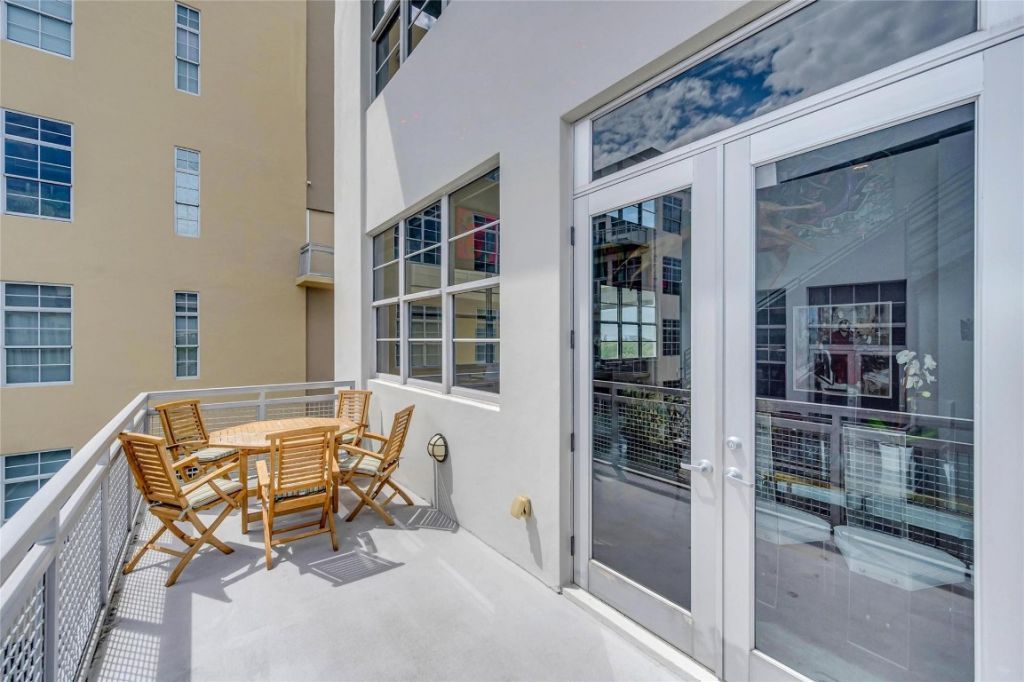 445 N Andrews Ave, Unit 403, Fort Lauderdale, FL 33301 Photo