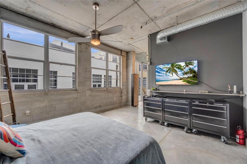 445 N Andrews Ave, Unit 403, Fort Lauderdale, FL 33301 Photo