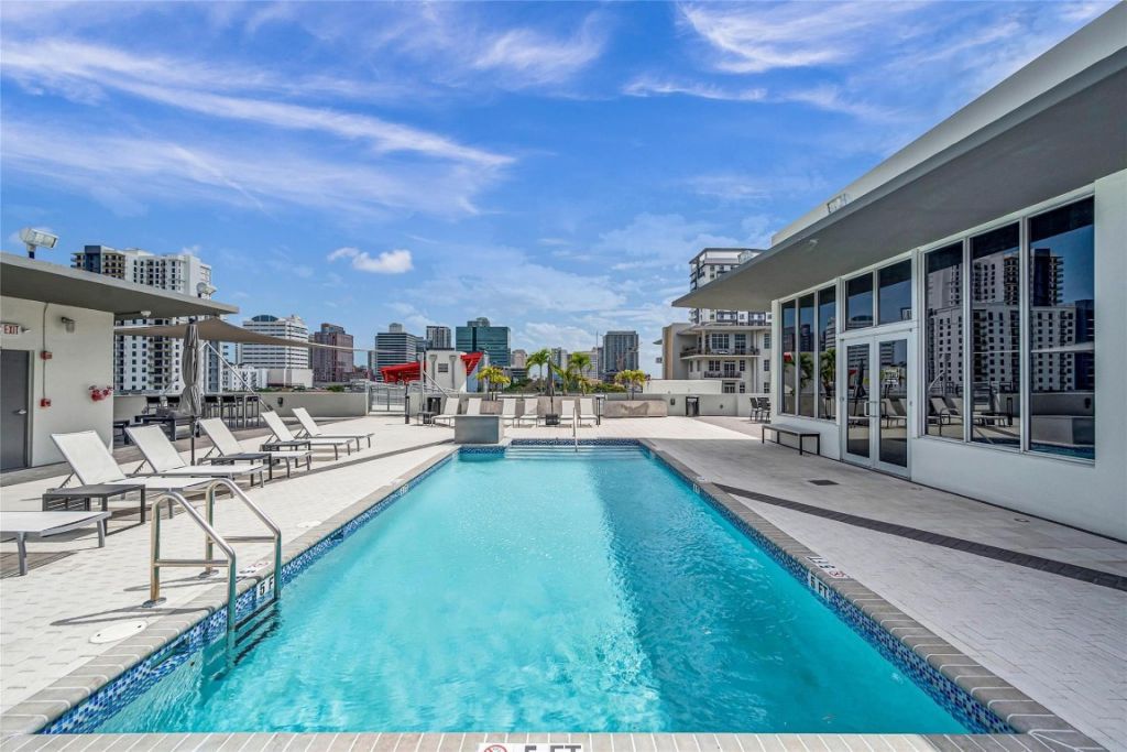 445 N Andrews Ave, Unit 403, Fort Lauderdale, FL 33301 Photo