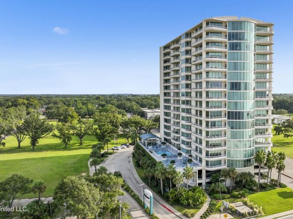 2060 Beach Boulevard, Biloxi, MS 39531