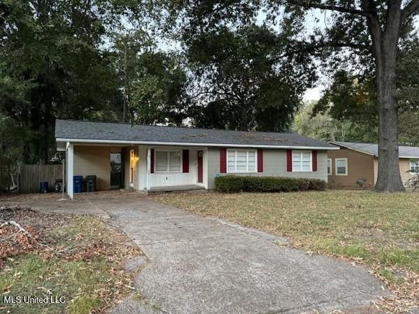 205 Holly Drive, Natchez, MS 39120