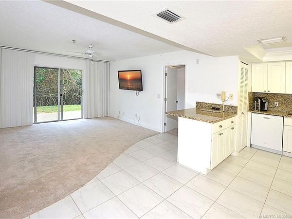 950 S Kanner Highway, Unit E-9, Stuart, FL 34994
