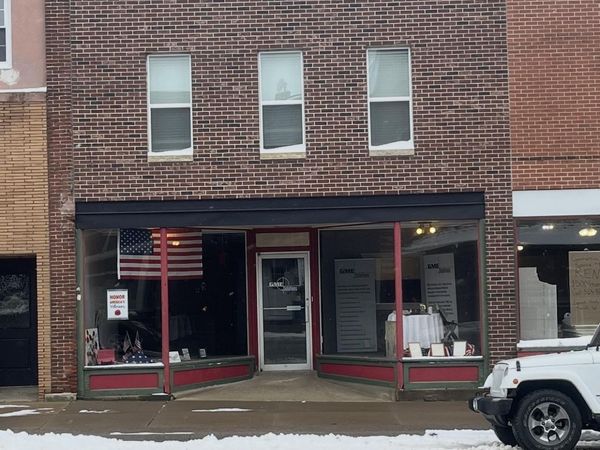 110 W Mission Street, Strawberry Point, IA 52076