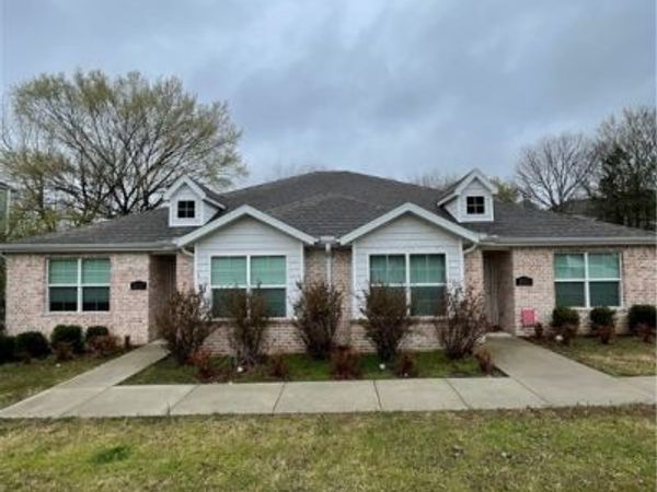 1535 S Duncan Avenue, Fayetteville, AR 72701