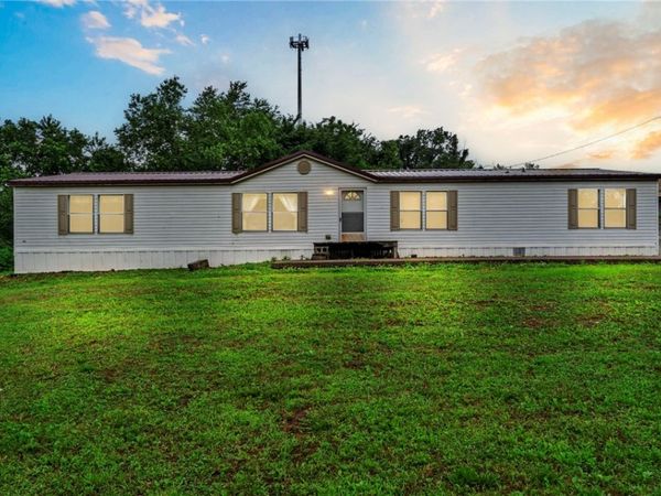 9383 Coker Road , Gentry, AR 72734