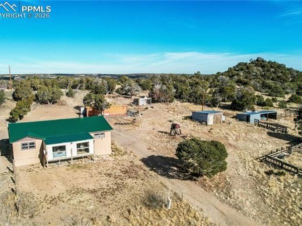 952 Twin Lakes Road, Walsenburg, CO 81089