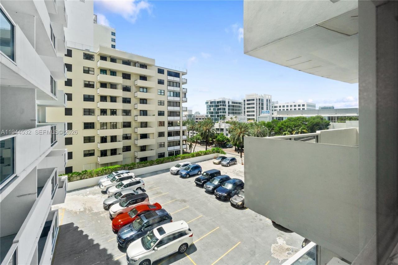 100 Lincoln Rd , Unit 501, Miami Beach, FL 33139 Photo
