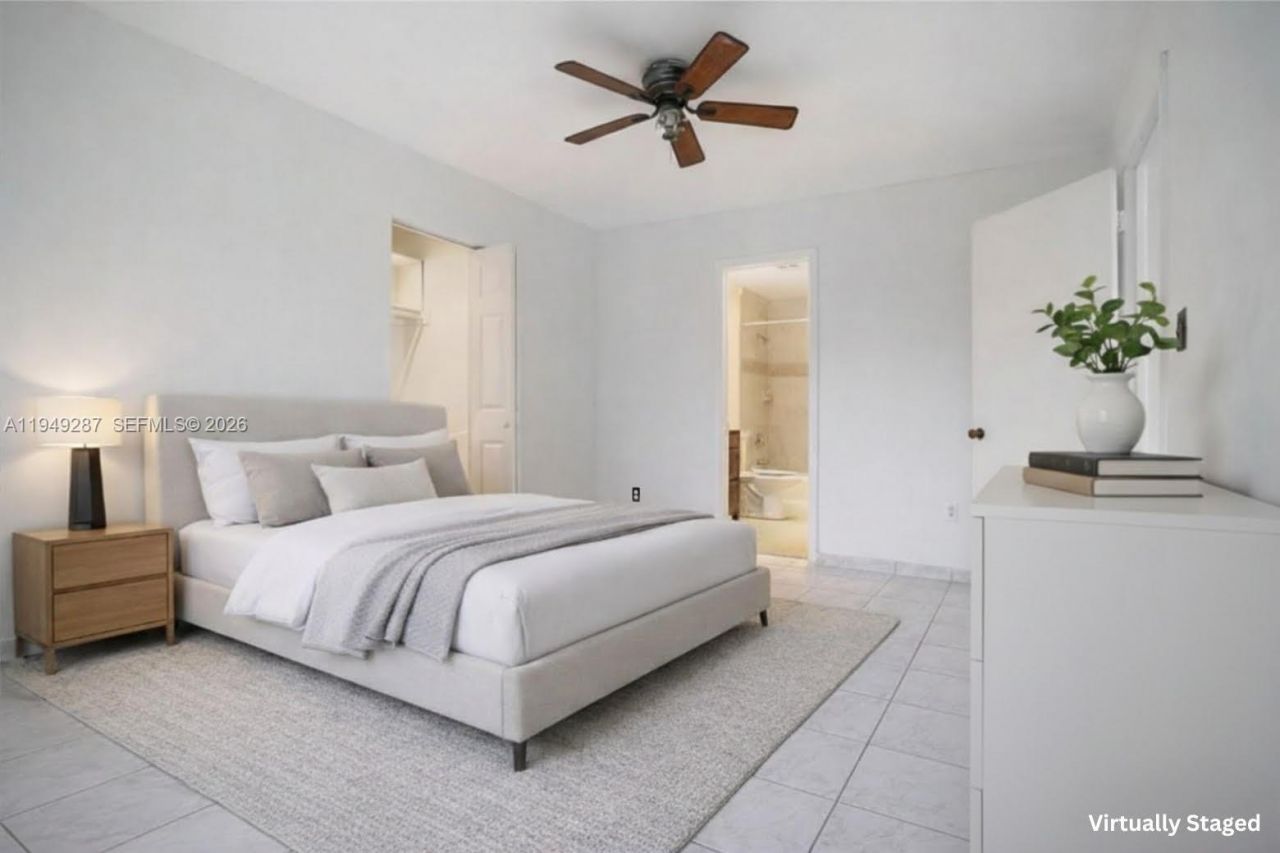 7925 Carlyle Ave, Unit 202, Miami Beach, FL 33141 Photo