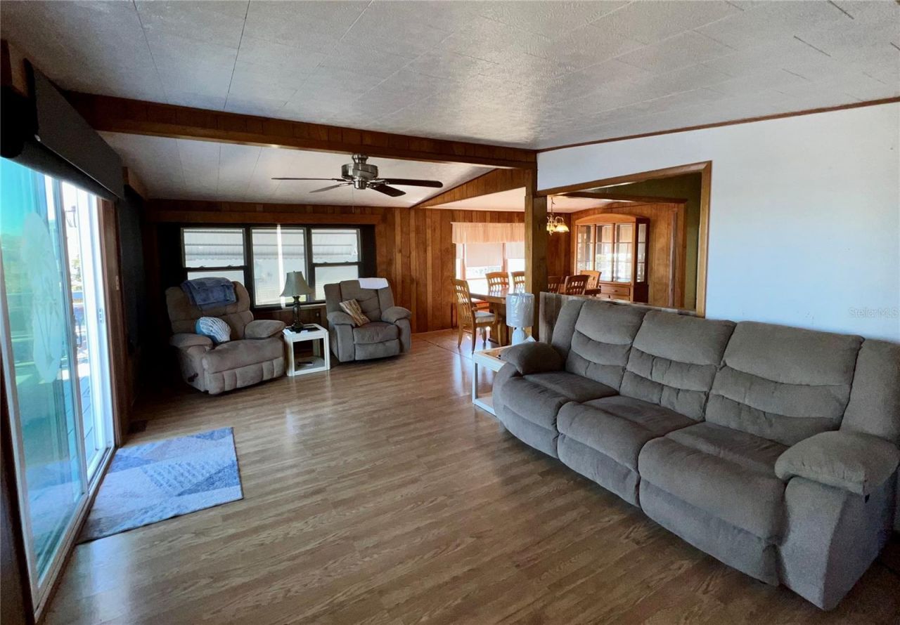 217 Mount Isle Avenue Ne, Unit 197, Saint Petersburg, FL 33702 Photo