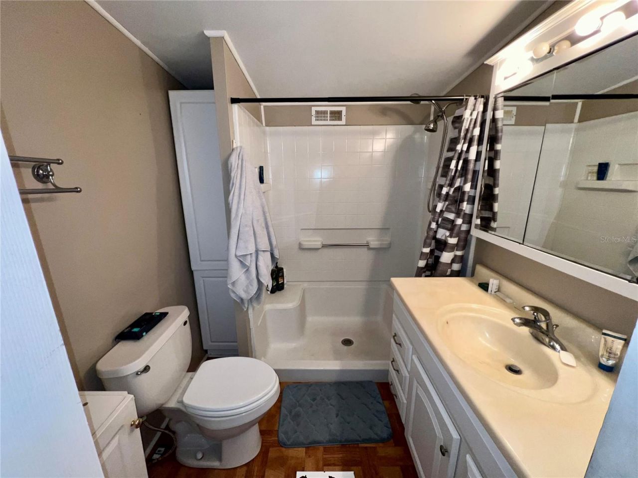 217 Mount Isle Avenue Ne, Unit 197, Saint Petersburg, FL 33702 Photo