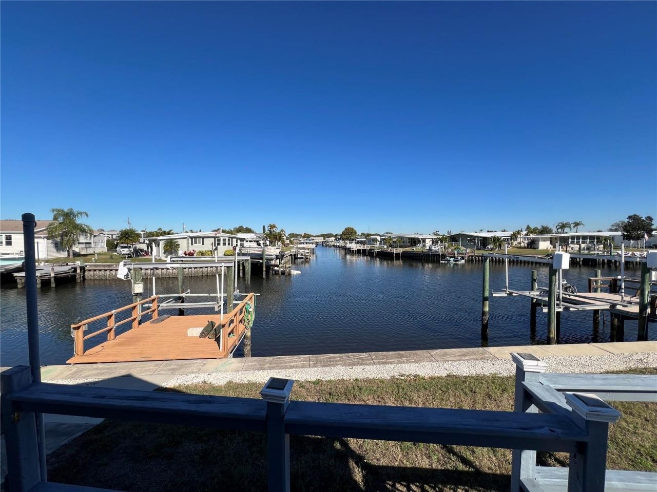 217 Mount Isle Avenue Ne, Unit 197, Saint Petersburg, FL 33702 Photo