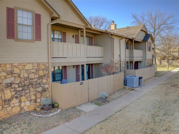 4711 E 93rd Court, Unit 25E, Tulsa, OK 74137