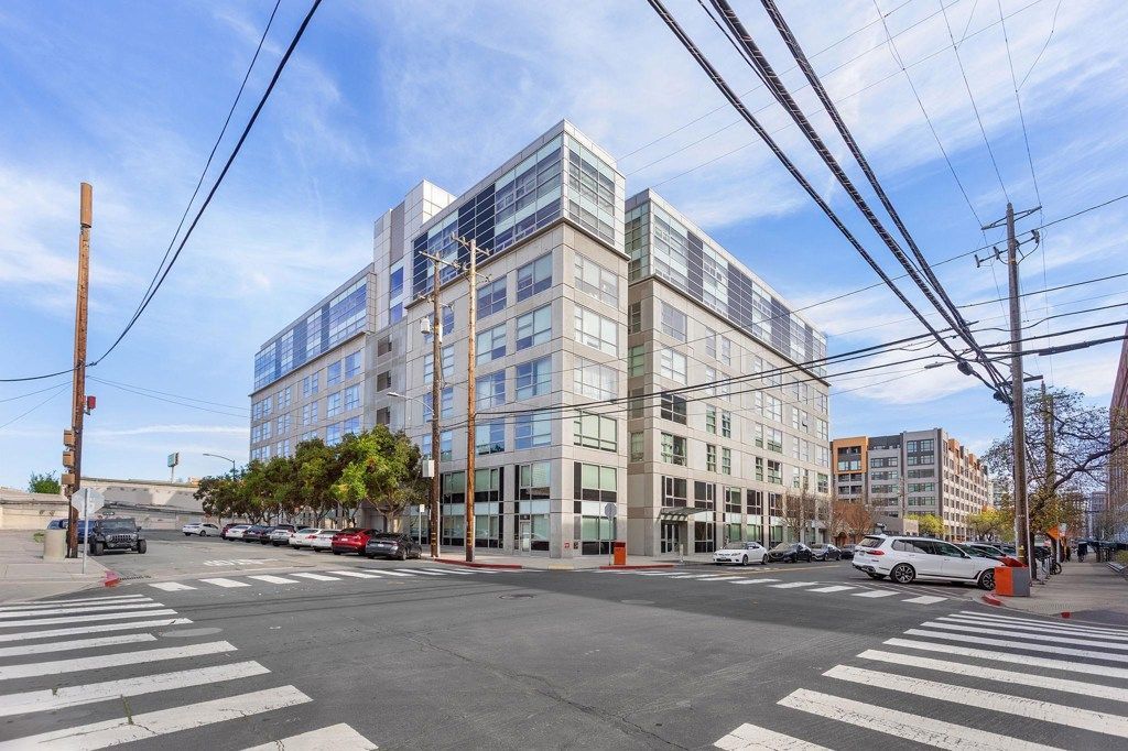 428 Alice St, Unit #304, Oakland, CA 94607 Main Photo