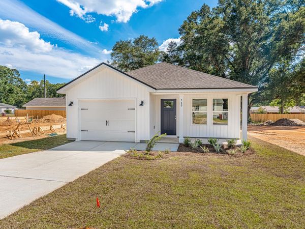 858 Rayburn Street, Crestview, FL 32539