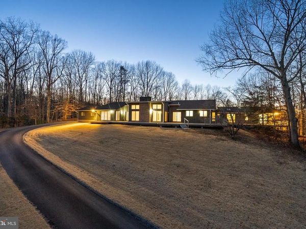 20 CESSNA LANE, FREDERICKSBURG, VA 22405