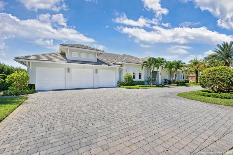 7748 SE Manhasset Place, Hobe Sound, FL 33455 Photo